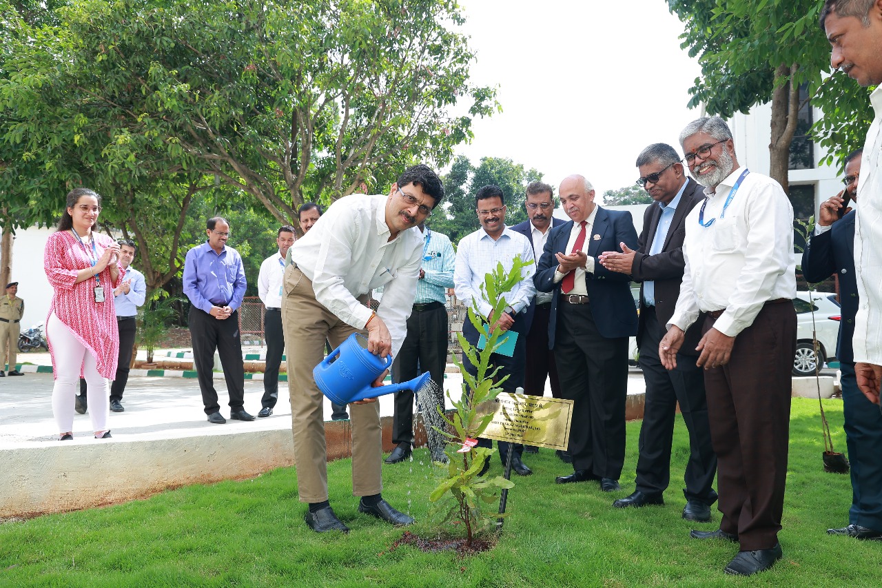 Visit of Shri Pankaj Agarwal, I.A.S, Secretary (Ministry of Power) and Shri Mahabir Prasad, I.R.A.S, Joint Secretary & Financial Adviser (Ministry of Power) to CPRI, Bengaluru on 22nd May 2025